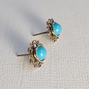Very VTG Sleeping Beauty Turquoise Sterling Silver Filigree Floral Stud Earrings